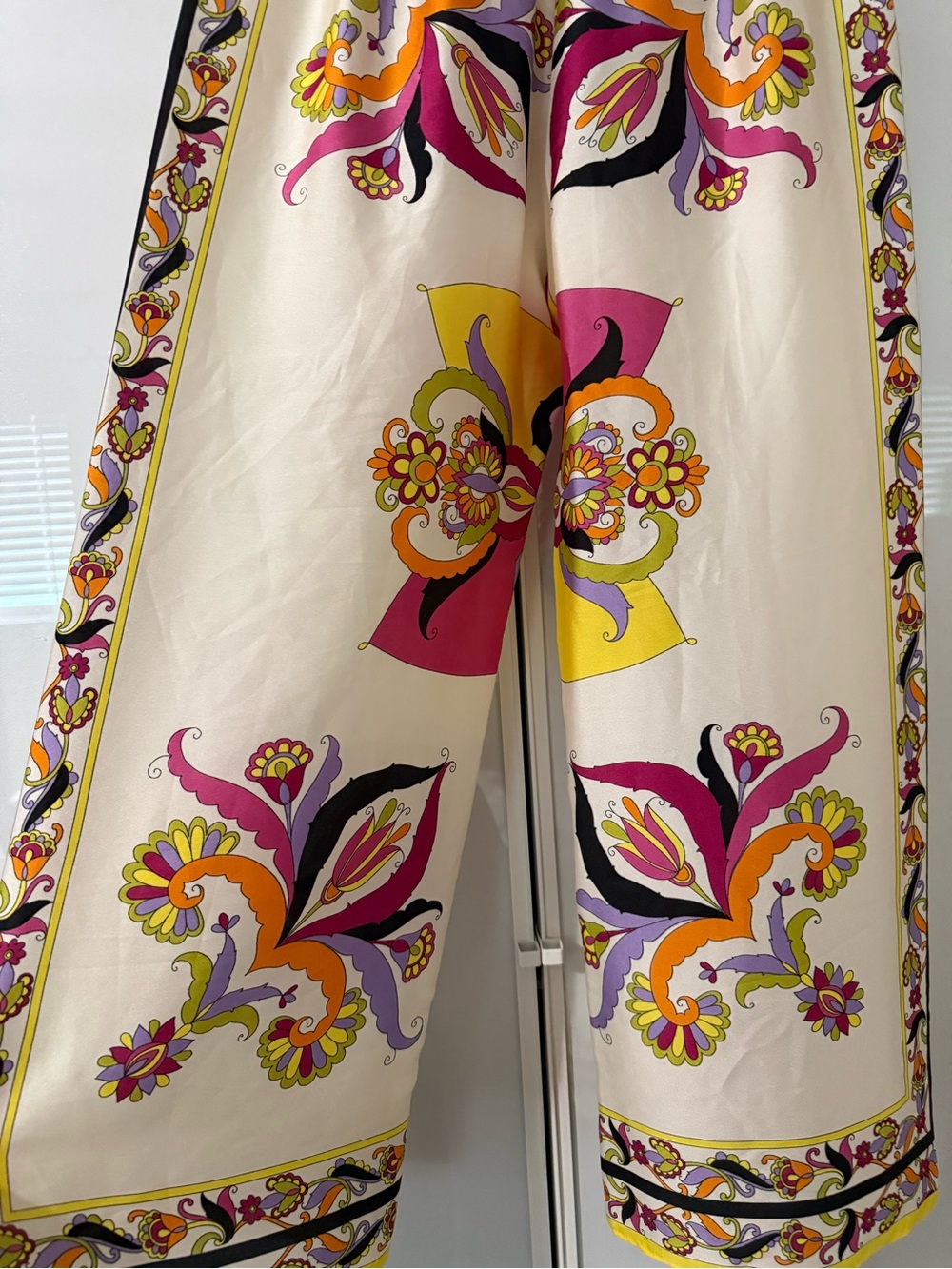 Zara Cream Maxi pants with Pink, Yellow & Orange Floral Paisley Print - Picture 2 of 8
